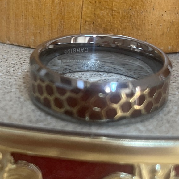 8MM HONEYCOMB CUT TUNGSTEN WEDDING BAND RING - Picture 9 of 11